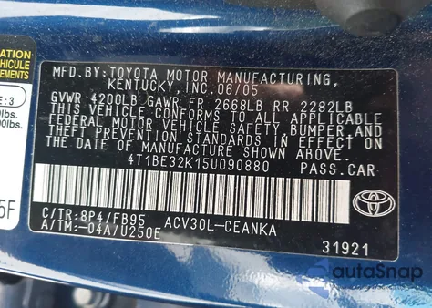 2005 Toyota Camry Le z USA, uszkodzony, nr VIN 4T1BE32K15U090880